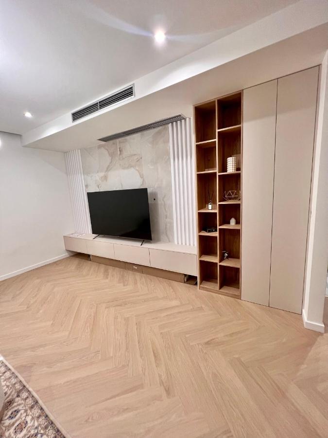 Stylish 3 Bedroom Apartment In The Hearth Of City Center With History Pressburg Exterior foto